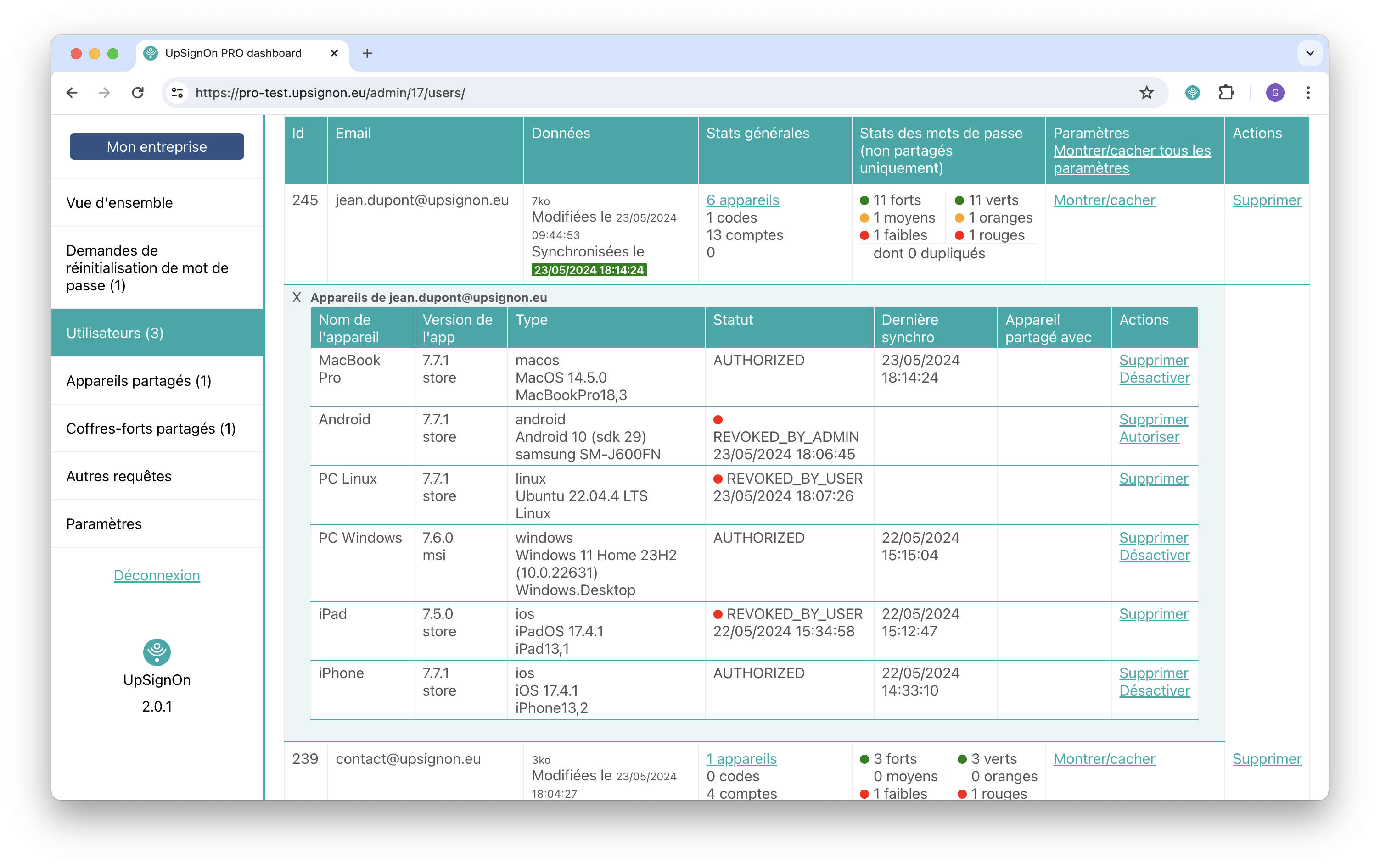 Screenshot of the “Users” page of the supervision console, with the view of devices open for a user.